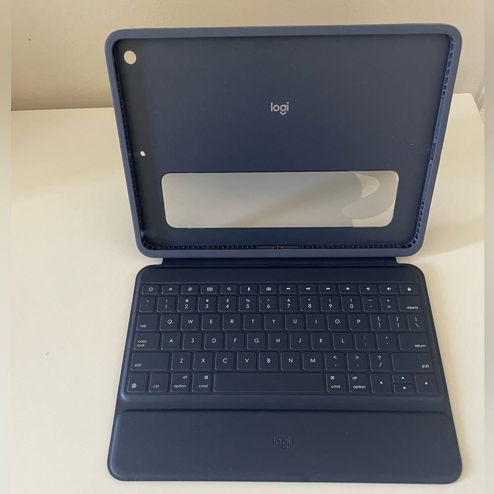 SALE!!!!Logitech Rugged Combo 3 iPad Keyboard Case with Smart Connector for iPad
